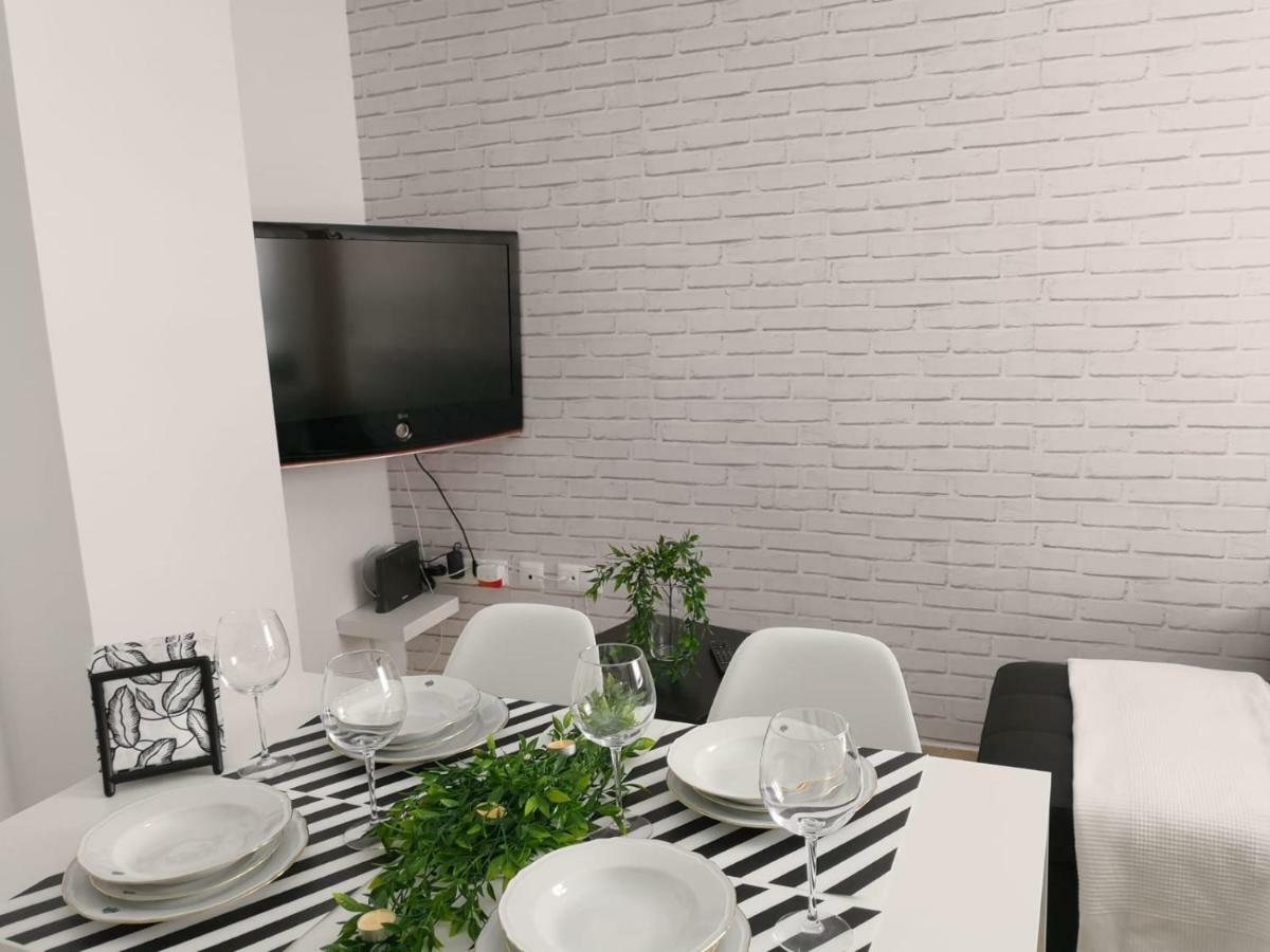 Apartamento La Victoria Málaga Kültér fotó